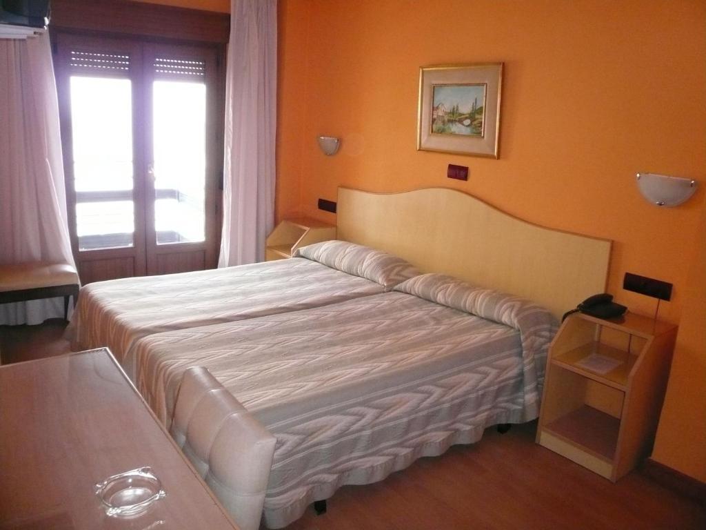 Hostal Don Suero León Habitación foto